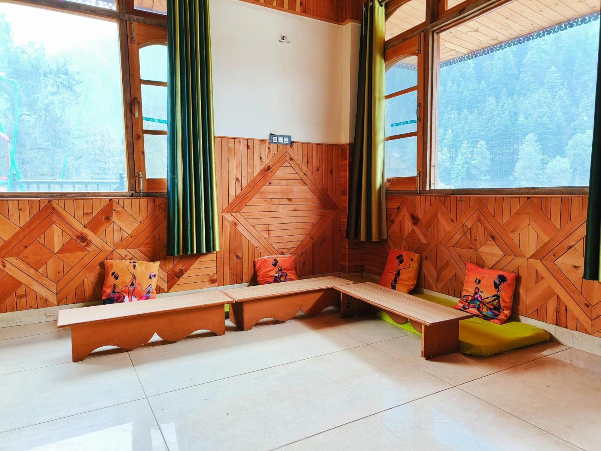 Chalo Chhalal Hotel & Cafe กาซอล ภายนอก รูปภาพ
