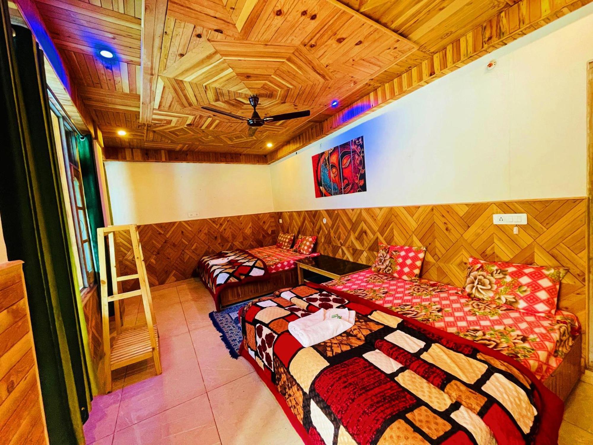 Chalo Chhalal Hotel & Cafe กาซอล ภายนอก รูปภาพ